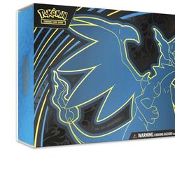 MEGA CHARIZARD  Ex Ultra-Premium Collection 