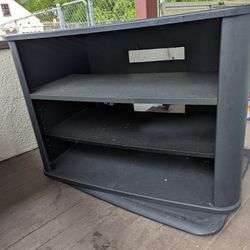 Free Swivel TV Stand