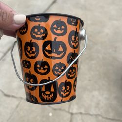 Metal Pail Pumpkins