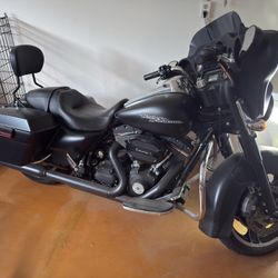 2013 Harley Davidson FLHX Denim Black