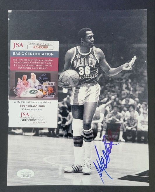 MEADOWLARK LEMON Signed 8x10 Photo Harlem Globetrotters - JSA Authenticated