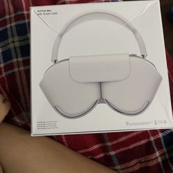 AirPod Maxes