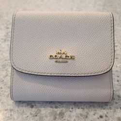 Coach Crossgrain Leather Trifold Small Wallet Gold/Chalk
