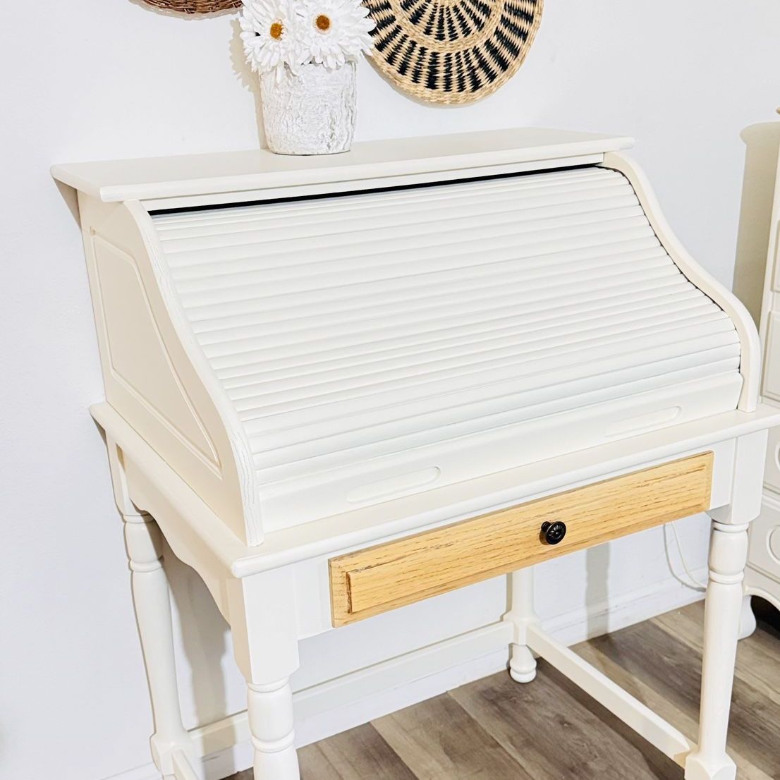 Secretary Desk - Roll top 🤍 Beautiful 😍 Solid Oak Wood - Desk/Vanity/Entryway Table/Sideboard