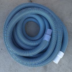 First Choice All-Purpose Residential Pool Vacuum Hose FCH307 140 1½in × 40ft Vacuum hose w/swivel cuff