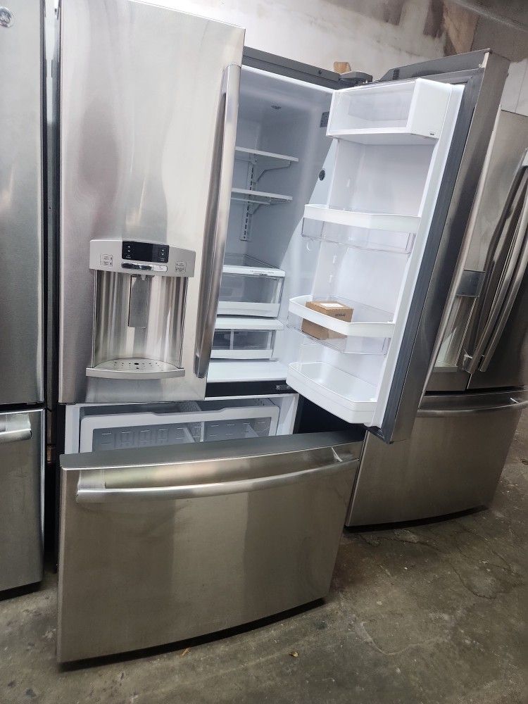 REFRIGERATOR GE STAINLESS STEEL WITH WARRANTY
