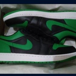 Jordan 1 Low Lucky Green Size 12