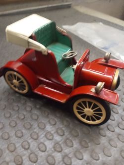 Tin Lizzie Convertible Friction Collectable Rubber Tire .