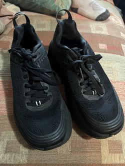 HOKA SIZE 7 For Womens 