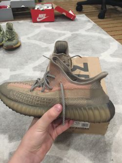 Yeezy 350 Sandua 