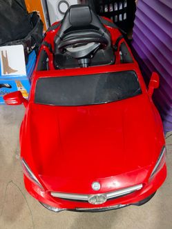 Kids red Mercedes car