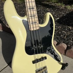 Jazz Bass 