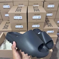 Yeezy slides black onyx 