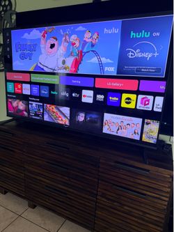 LG UHD 4K 65-INCHES EXELENTE CONDICION