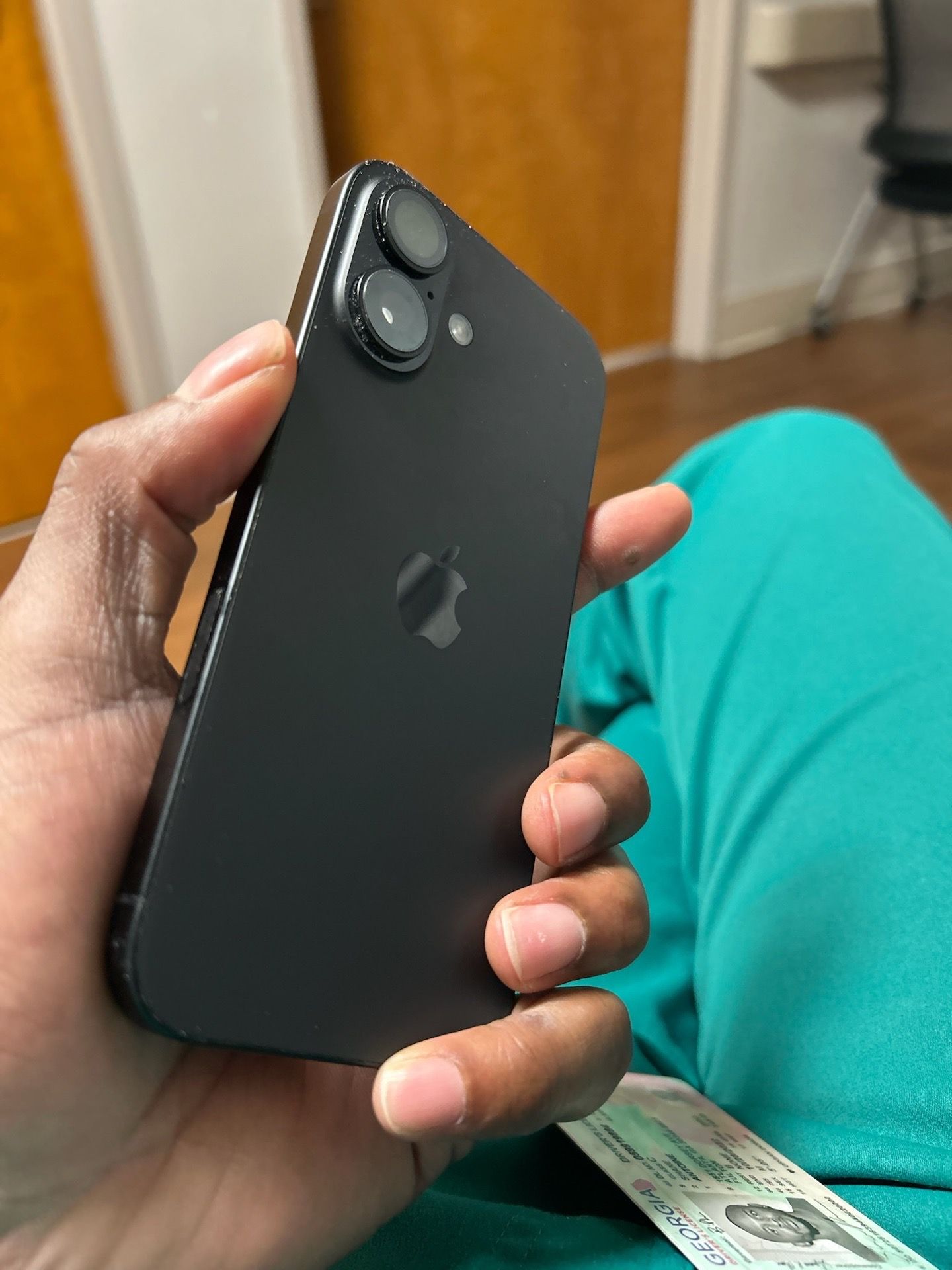 iPhone 16