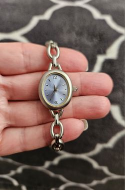 **Vintage A126-05 Ladies Watch**