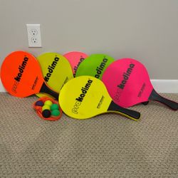 6- ProKadima Paddles and 6 Balls with Carry Net