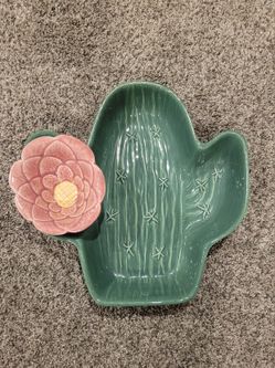 Cactus Chip and Dip Serving Tray