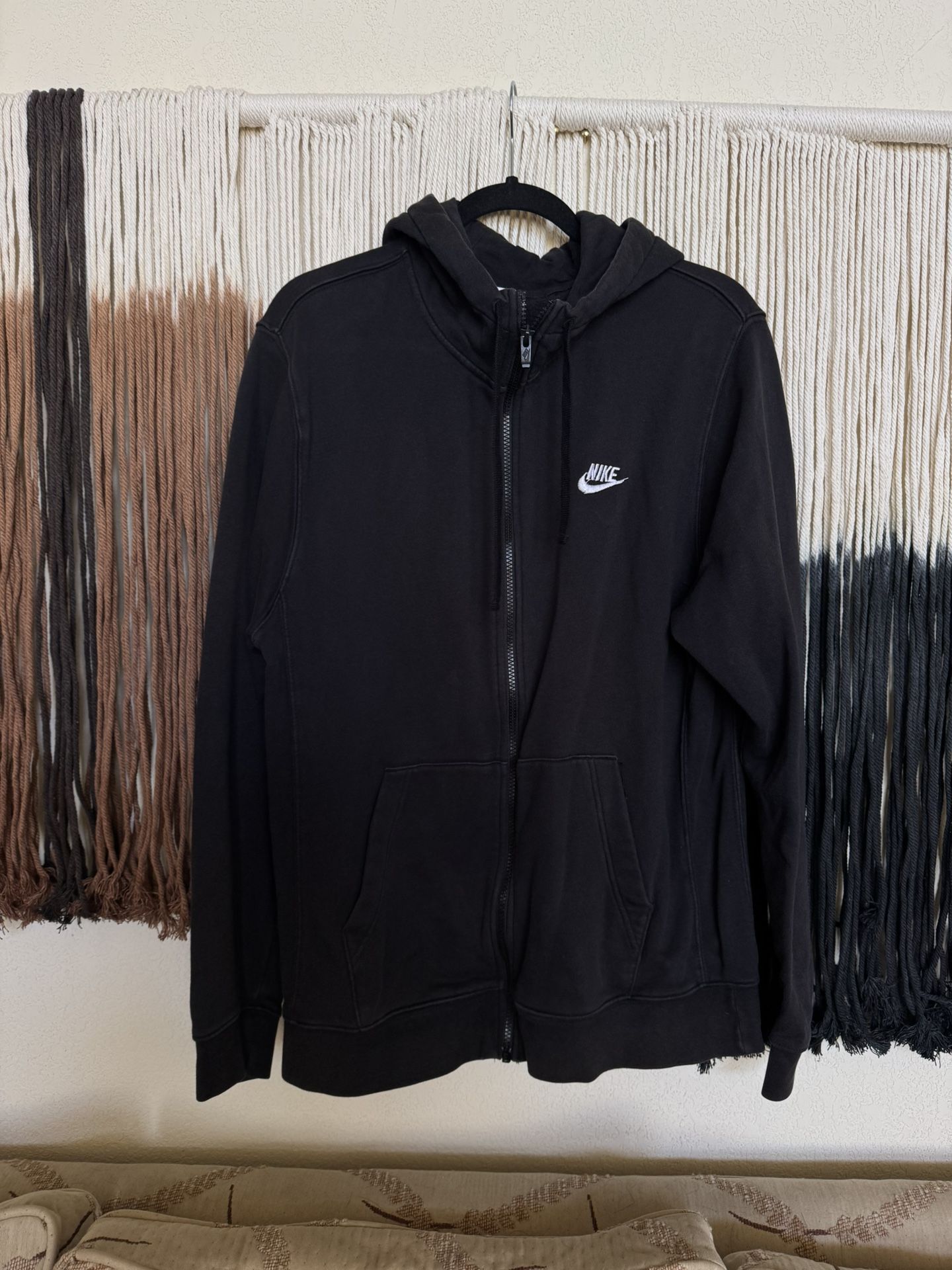 Black Nike zip up hoodie; excellent condition