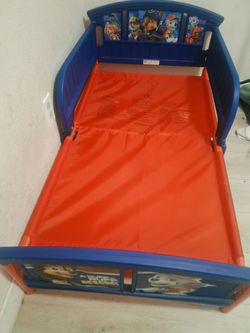 Toddler bed