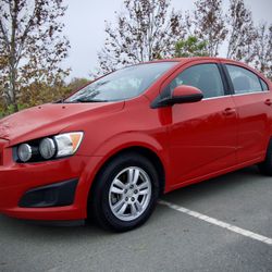 Great MPGs - Clean Title - 2013 Chevrolet Sonic