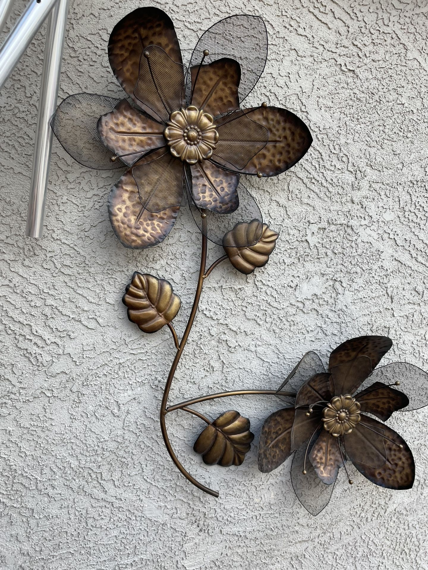 Gorgeous Yard Art Metal Decor