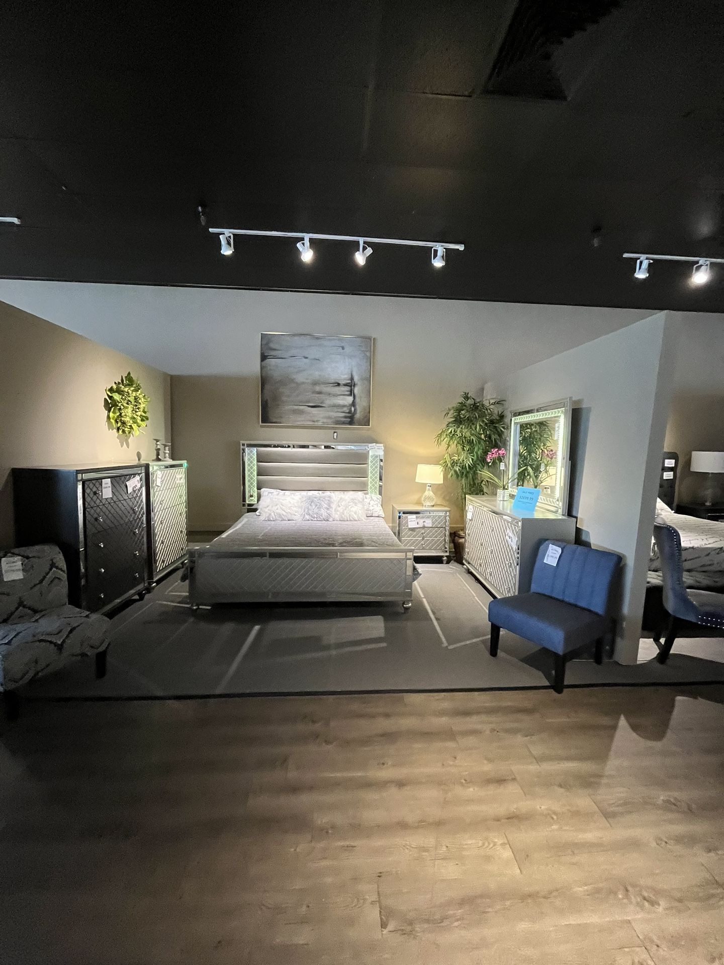 King Bed Dresser Mirror And Nightstand