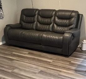 Leather Recliner Couch 