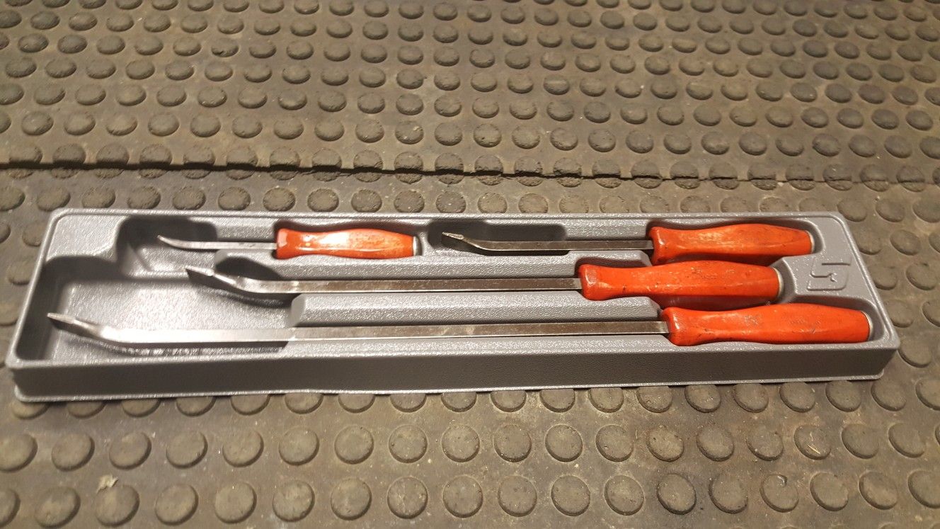 RARE SNAP ON SPBS704 red HARD HANDLE 4 PC STRIKING PRY BAR SET PRYBAR ...hard handle striking bar ..brand new tray... .