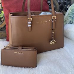 New!!!! Michael Kors Large Tote Bag And Wallet 