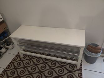 Shoe bench