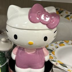 hello kitty cookie jar