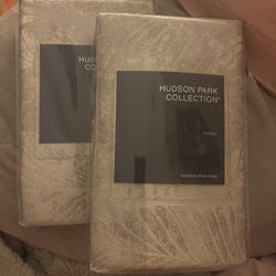 2 packs of Hudson Park Collection Ethereal standard pillow sham in gold