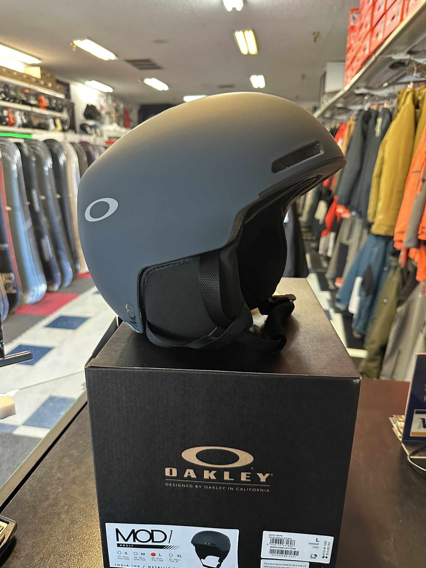 new oakley snowboard ski helmets now in stock