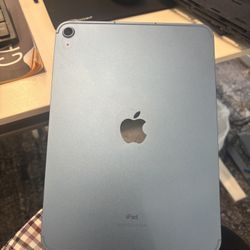 iPad 10th Gen
