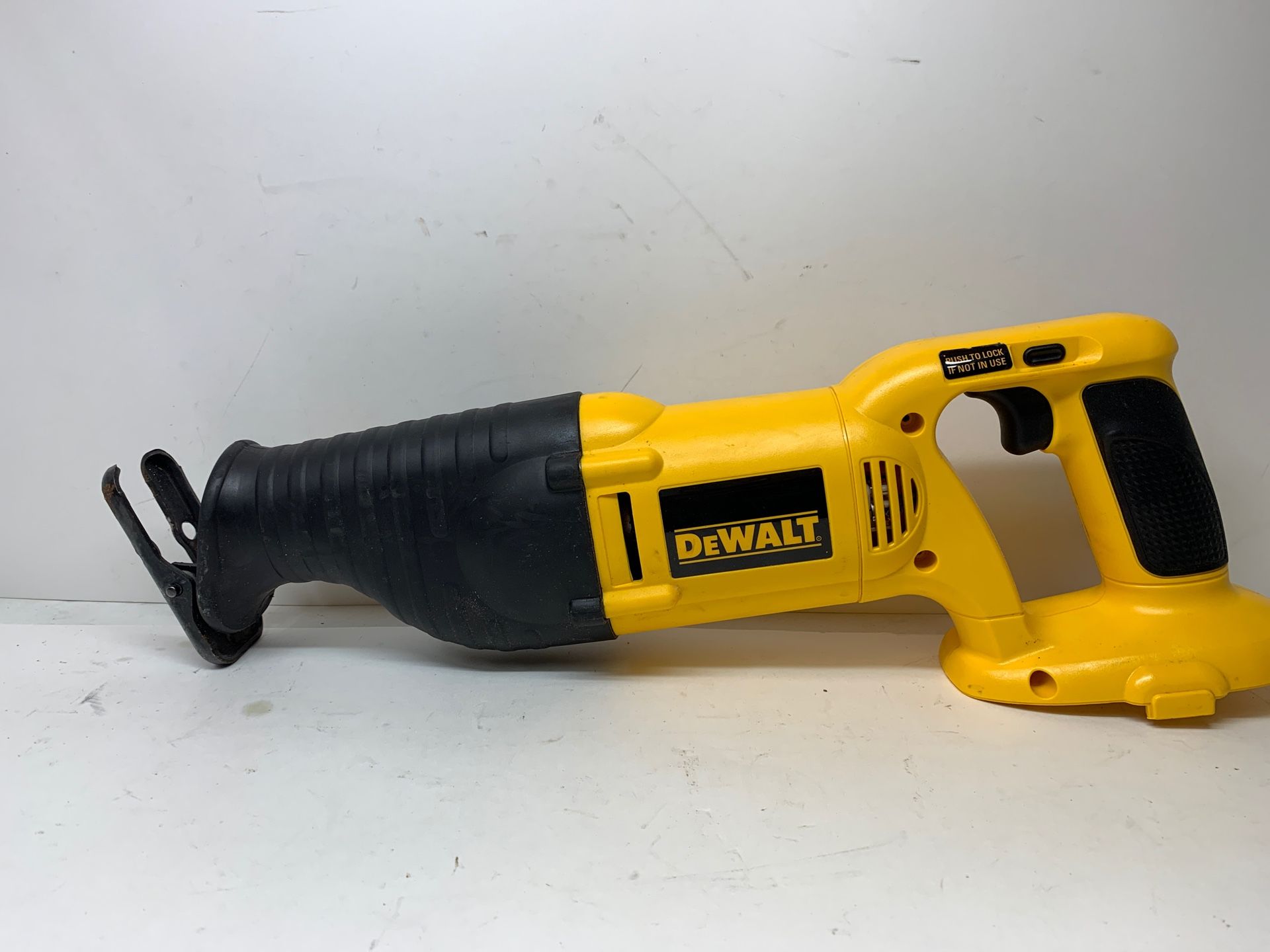 Dewalt 18V V.S. Reciprocating Saw 54253/12