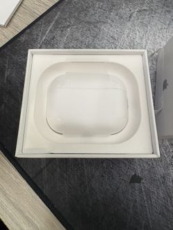 BRAND NEW HEADPHONES DM OFFERS