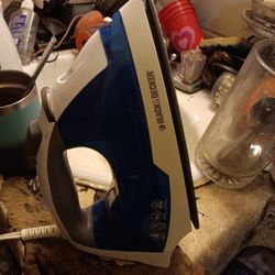 !! Steam Iron  Works Good 