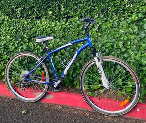 Infinity 700c Hybrid Bike – 7-Speed – Lightweight – Comfortable Ride Men’s Bicycle
