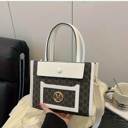 Brand New Women's Handbag 👜 