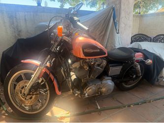 Harley Davidson motor cycle