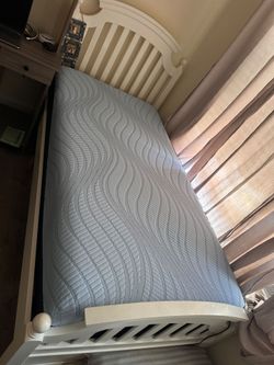 White Wood Single Bed Frame with Mattress