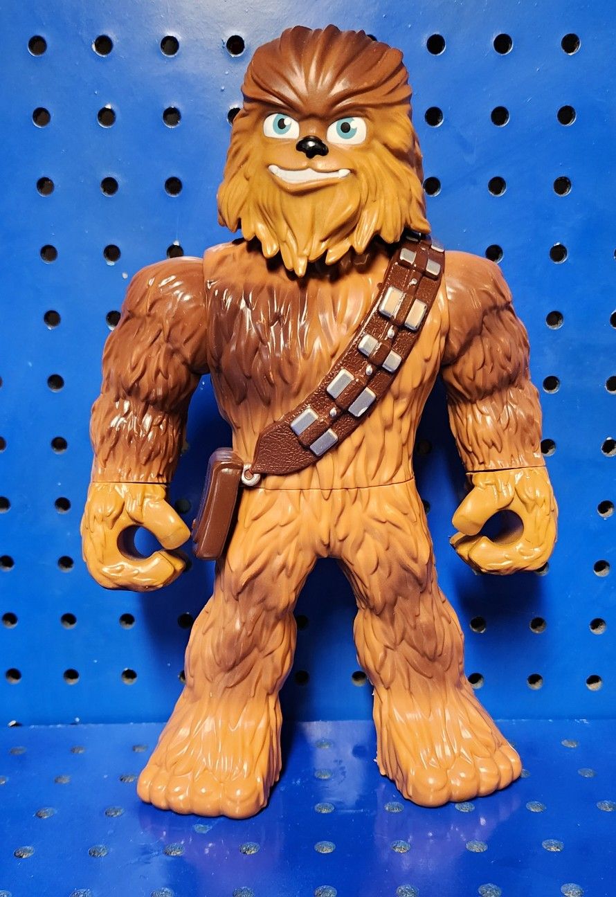 Large Star Wars Chewbacca Figure