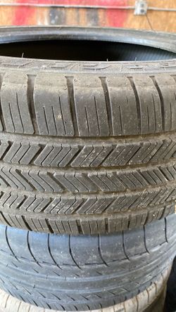 Tire 245 45 19