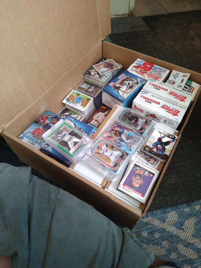 Thousands Of Cards 2016-2021 Basketball Football Baseball 