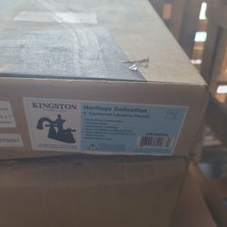 New Kingston Bathroom 4" Faucet In Matte Black