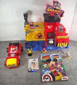 Mickey Mouse Roadster Garage