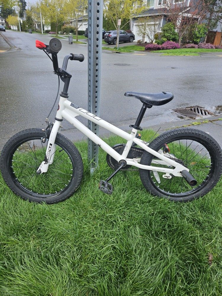 Kids Bike Freestyle B, 18", 3-9 Years, Very Good Condition