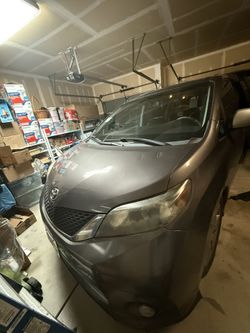 2013 Toyota Sienna