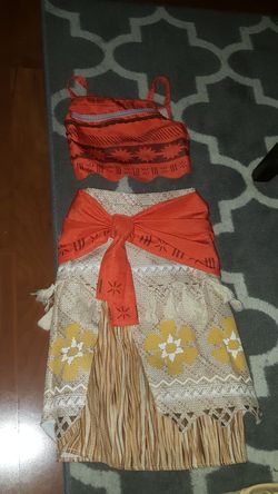 Moana dress size 5 - 6